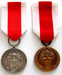 medale "Za zasługi dla obronności kraju"